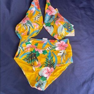 2 piece swim suit